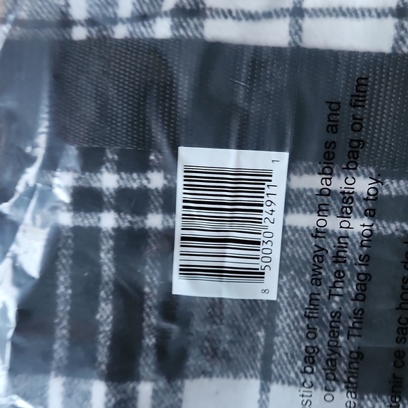 Holiday Black and White Plaid Weekender Bag, NWT! - Picture 4 of 12